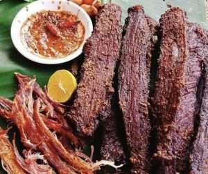 Thịt lợn gác bếp hút chân không